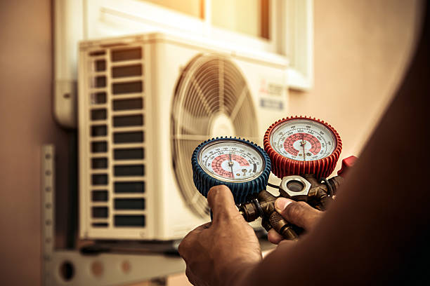 Professional Hvac Installation technician working in Palestine, IL